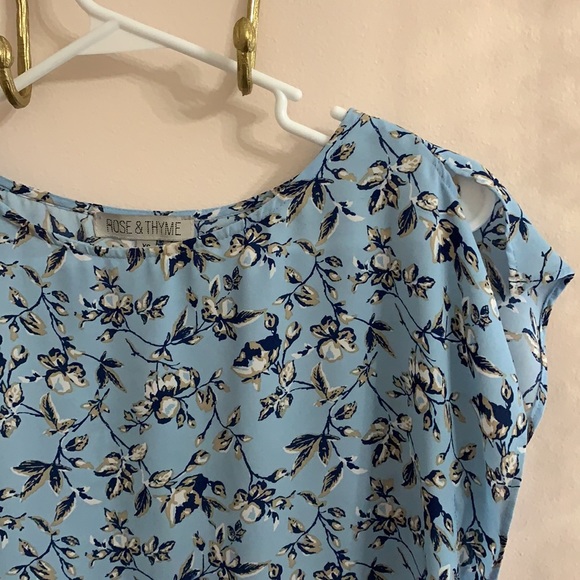 Rose & Thyme Split Sleeve Top XS - Picture 3 of 3